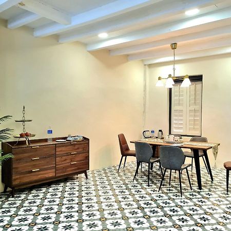Stewart Hotel At 67 By Evr - Newly Renovated 2024 Джордж Таун Екстериор снимка