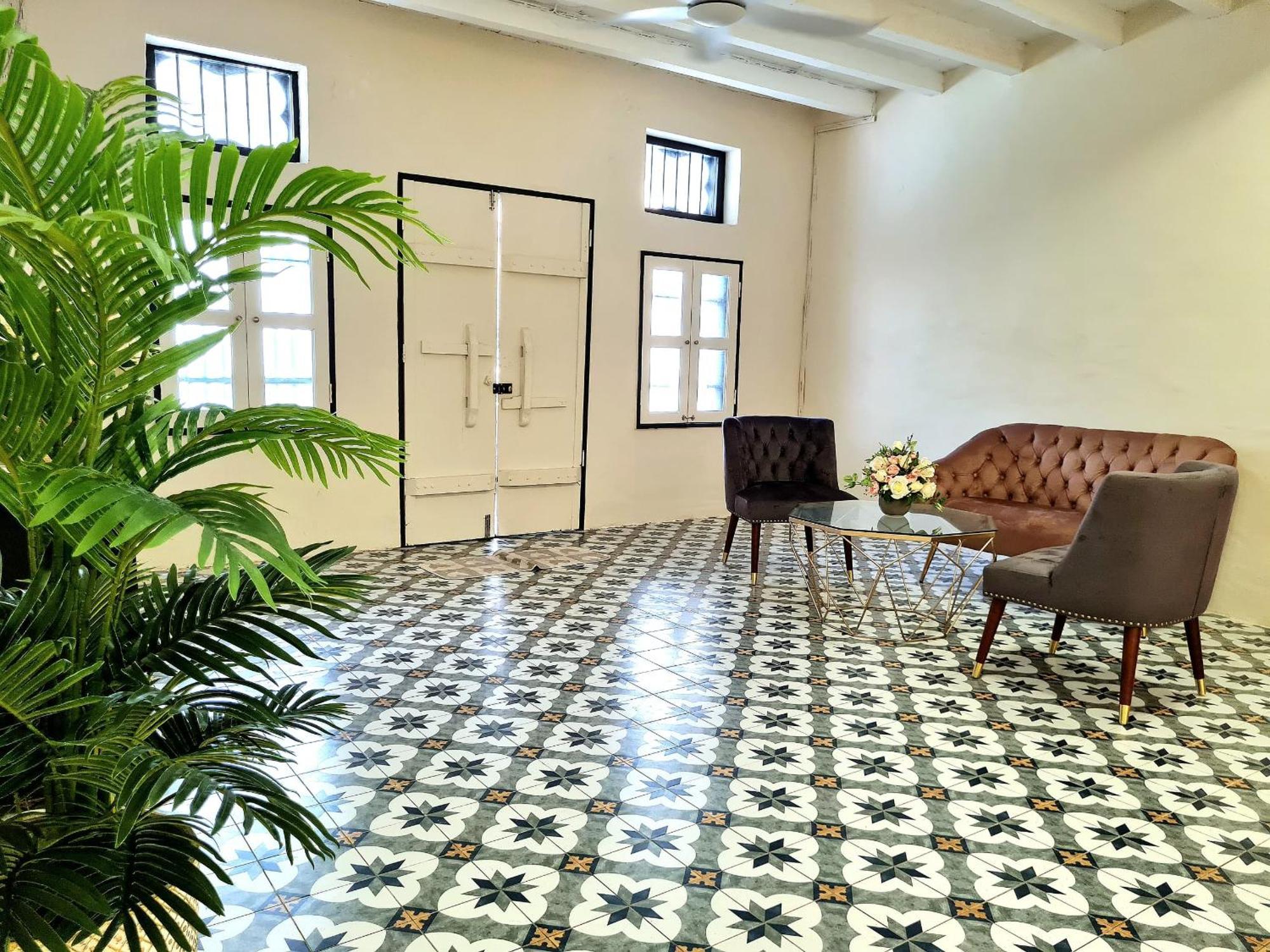 Stewart Hotel At 67 By Evr - Newly Renovated 2024 Джордж Таун Екстериор снимка
